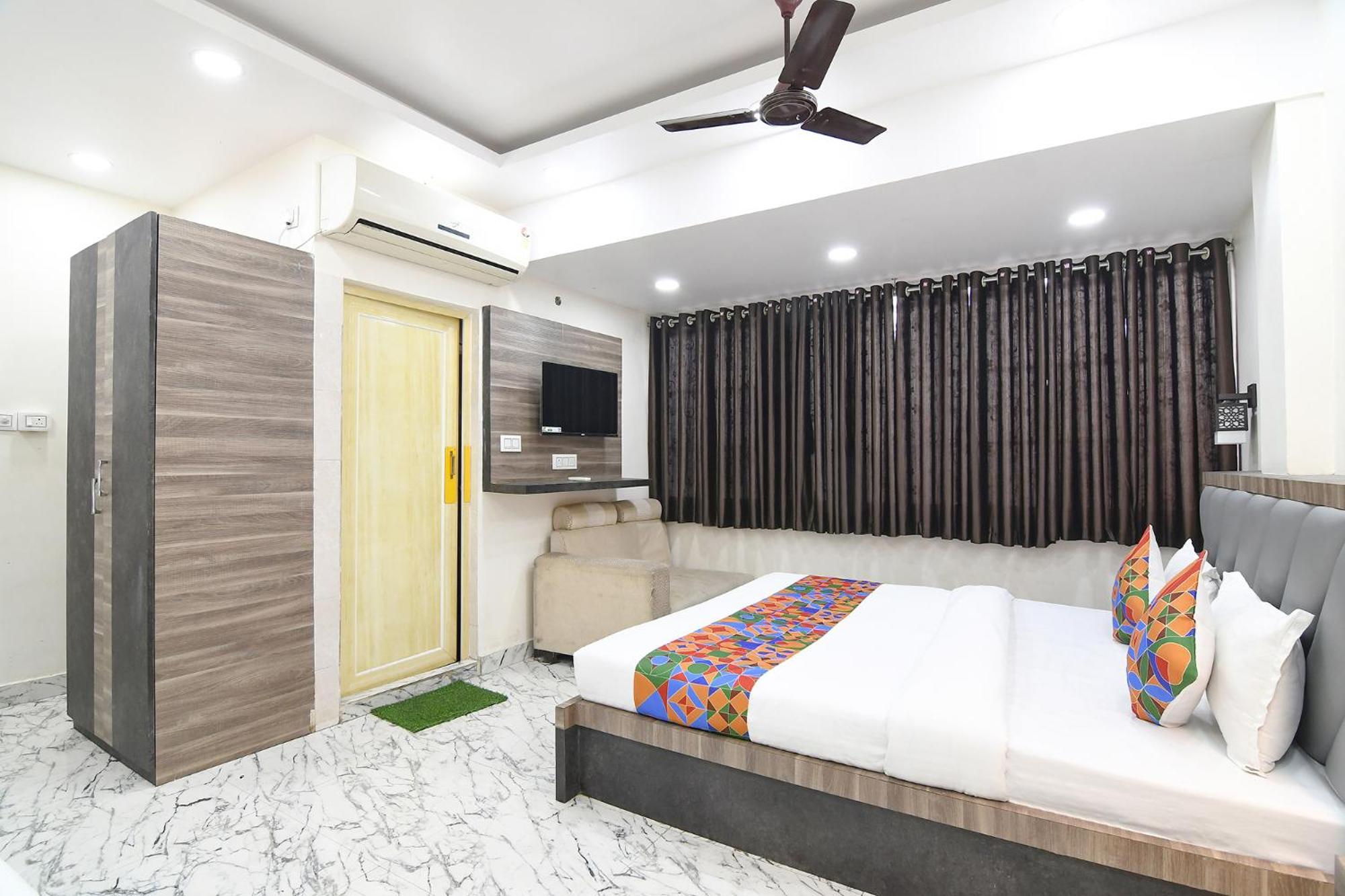 Fabexpress Sr Royale - Nr Sealdah Station Otel Kalküta Dış mekan fotoğraf