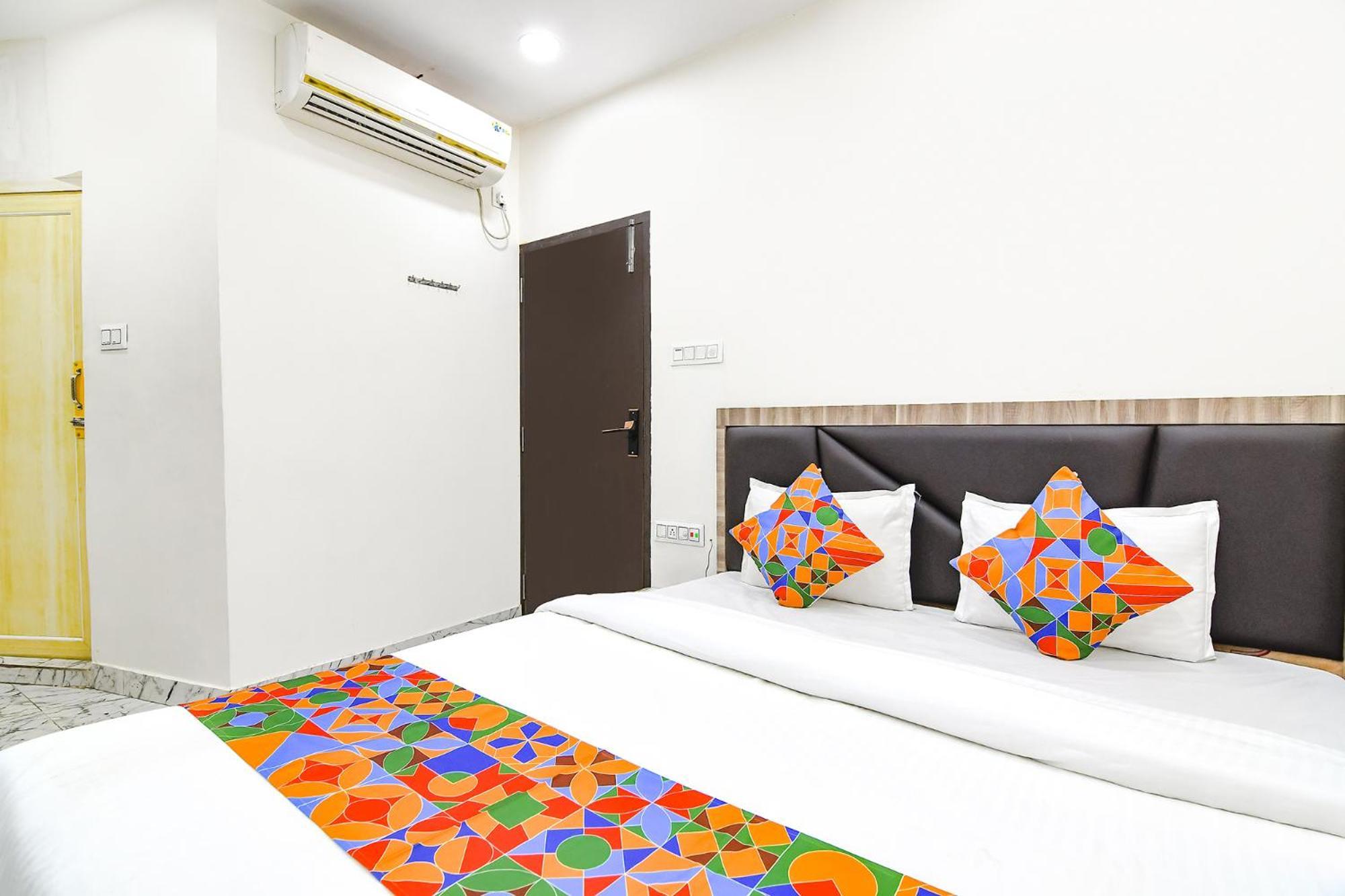 Fabexpress Sr Royale - Nr Sealdah Station Otel Kalküta Dış mekan fotoğraf